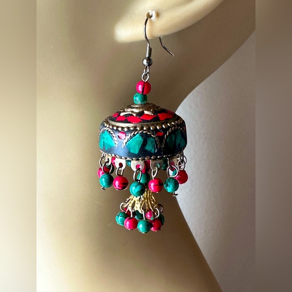 Bollywood red and Green Inlay Wedding Cake Earrings 2 Tiers Pierced - Picture 1 of 7